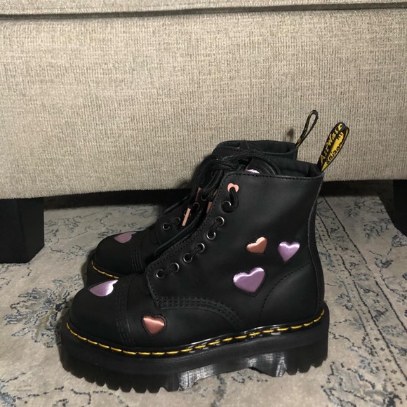 Dr. Martens Sinclair Heart Platform Boot - Picture 5 of 11